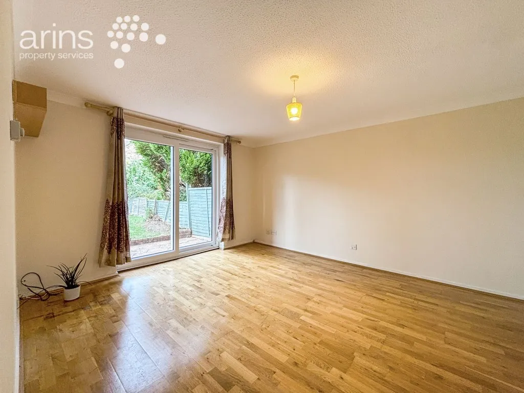 Chilcombe Way, Lower Earley, RG6, photo 2