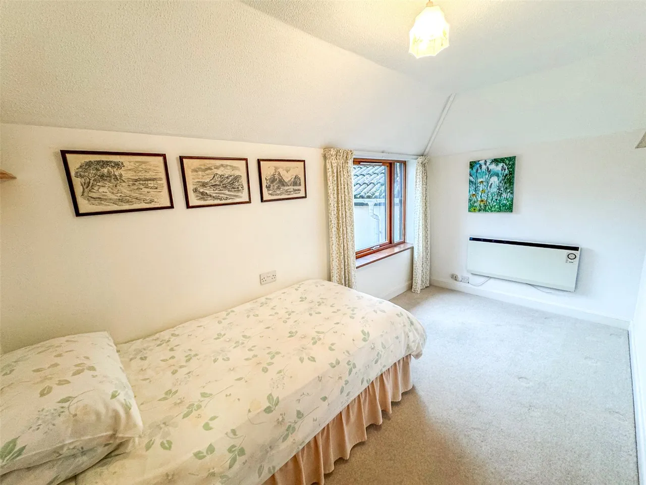 Hartford Court, Hartley Wintney, Hampshire, RG27 8PQ, photo 12