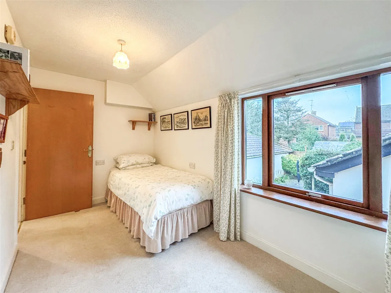 Hartford Court, Hartley Wintney, Hampshire, RG27 8PQ, photo 13
