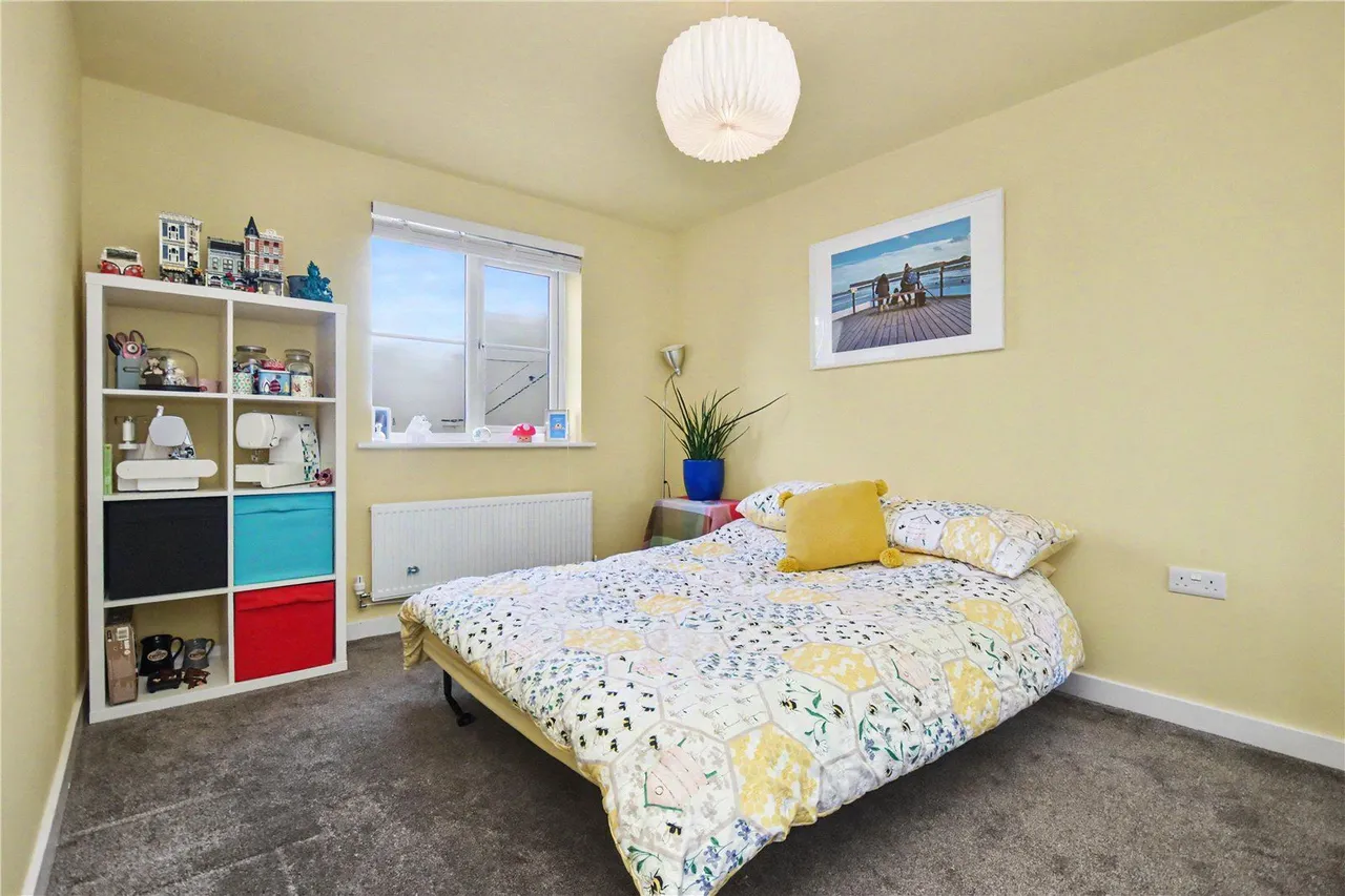 Averill Way, Micklefield, LS25, photo 8