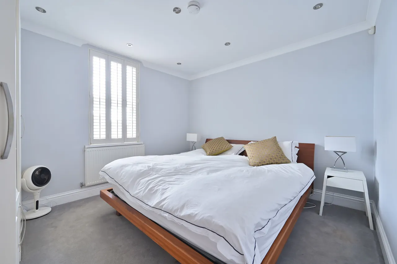 Flat 2, 92 Welldon Crescent, Harrow, photo 9