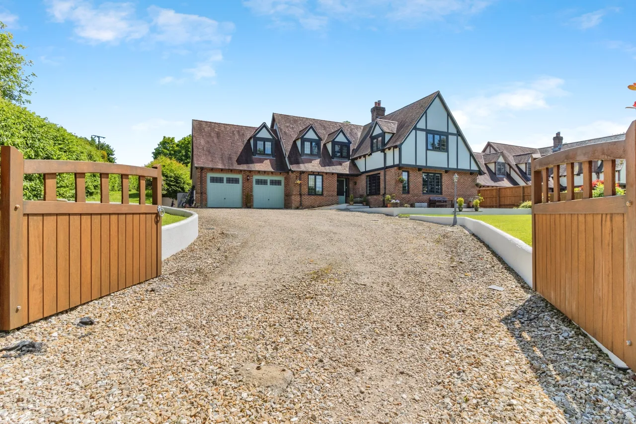 5 bed house for sale, Chardstock, Axminster, EX13