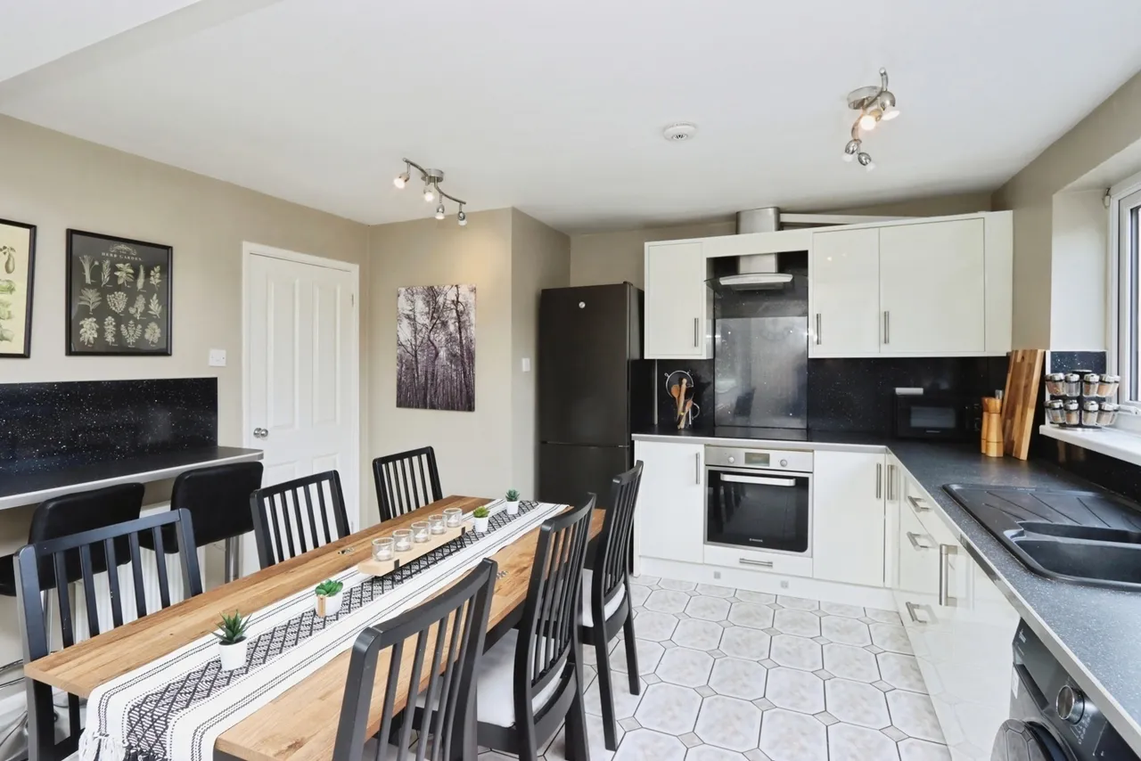 Shakespeare Drive, Dinnington, Sheffield, South Yorkshire, S25, photo 4