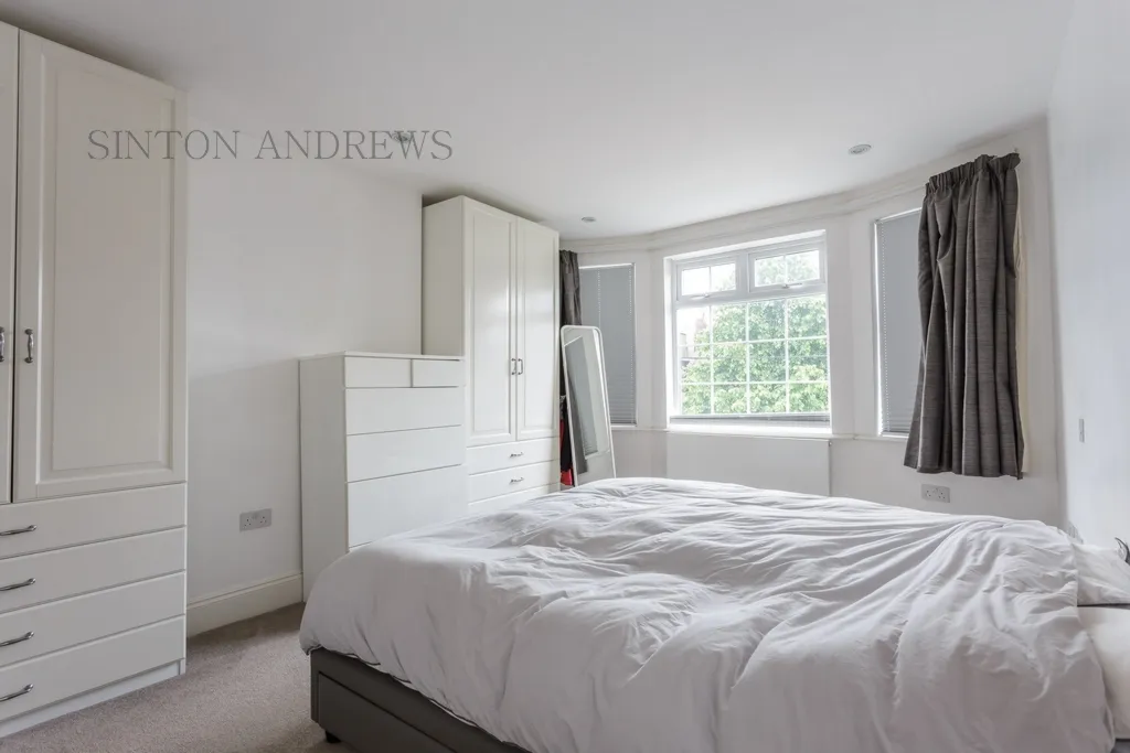 Madeley Road, Ealing, photo 8