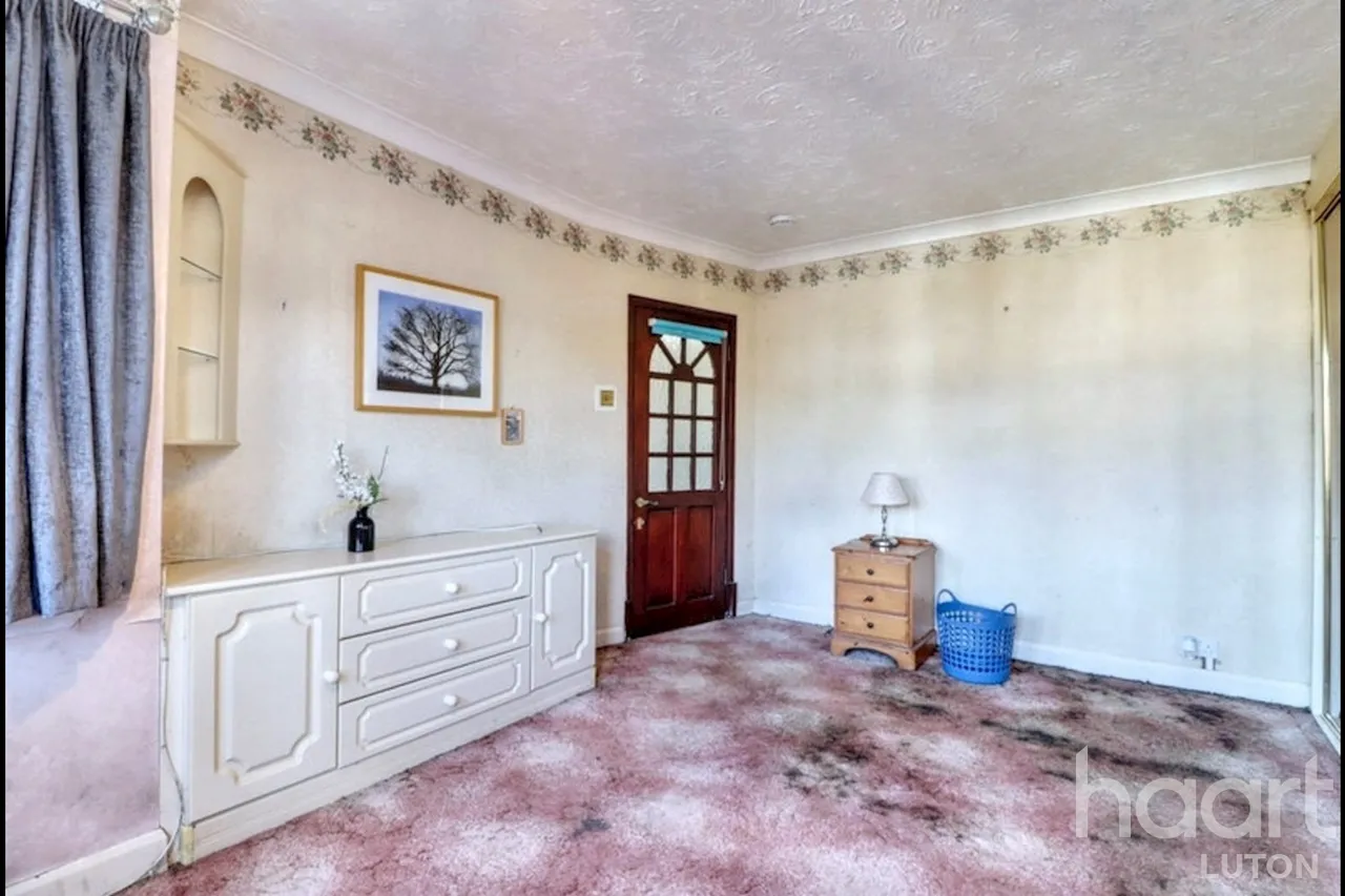 Cutenhoe Road, Luton, LU1, photo 10