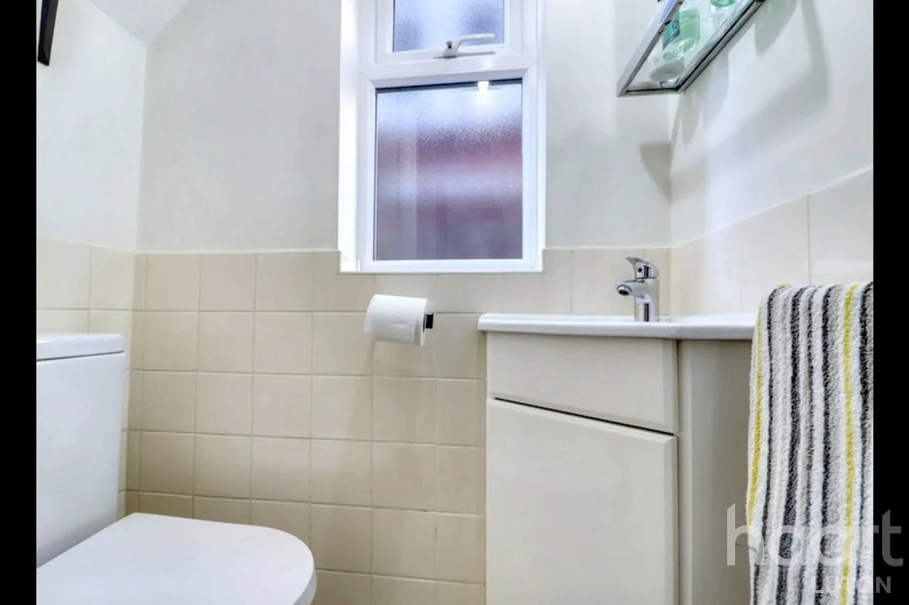 Cutenhoe Road, Luton, LU1, photo 18