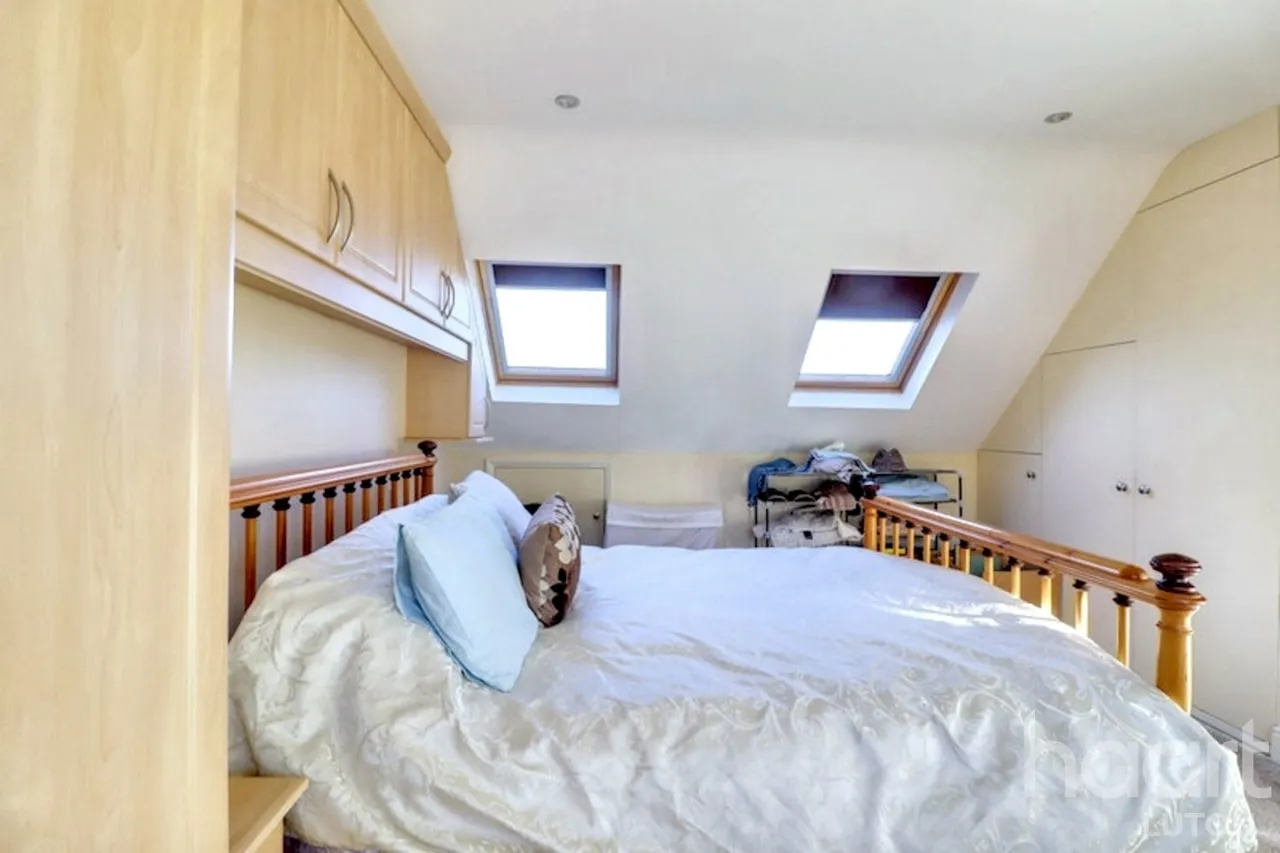 Cutenhoe Road, Luton, LU1, photo 16