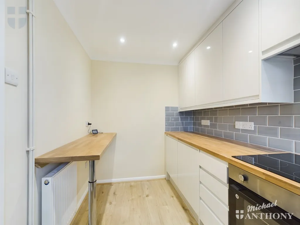 Webster Road, Aylesbury, HP21 7FL, photo 3