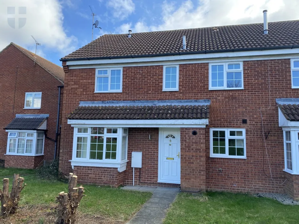 2 bed house to rent — Webster Road, Aylesbury, HP21 7FL