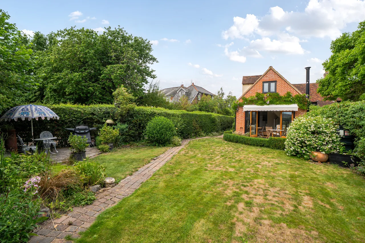 Coronation Road, Littlewick Green, Ma..., photo 10