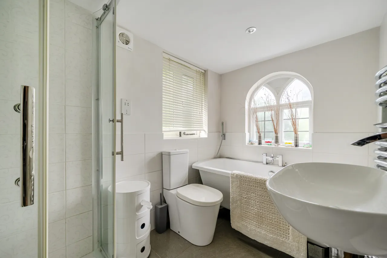 Coronation Road, Littlewick Green, Ma..., photo 6