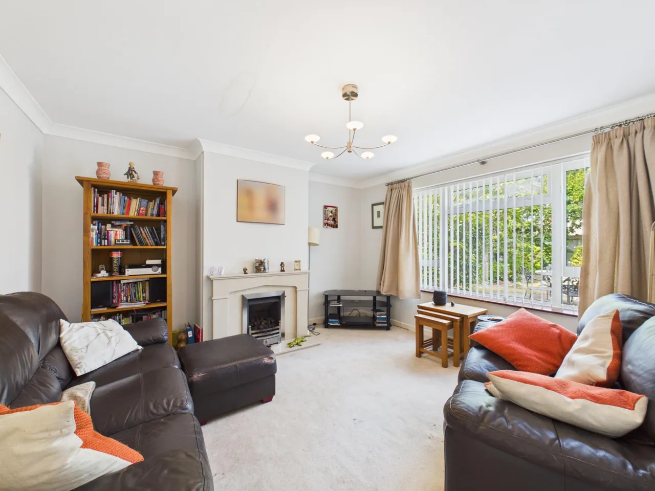 Wellington Crescent, Baughurst, RG26, photo 4