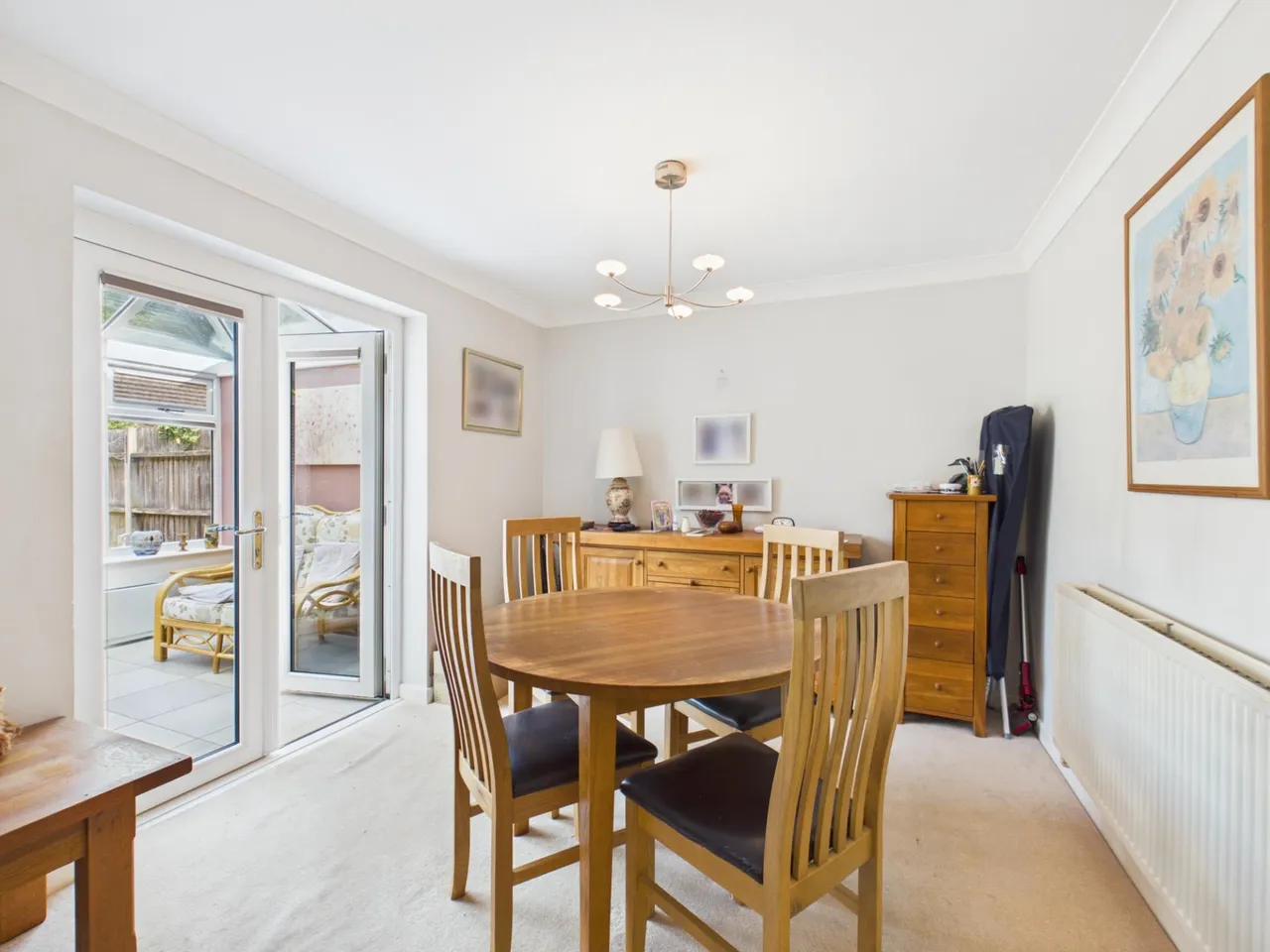 Wellington Crescent, Baughurst, RG26, photo 3