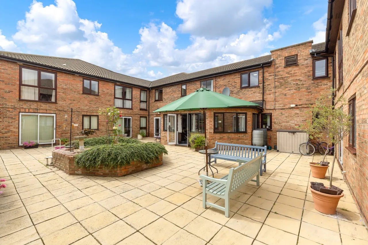 Woodley Court, St. Anns Lane, Godmanchester, Huntingdon, PE29 2NY, photo 9