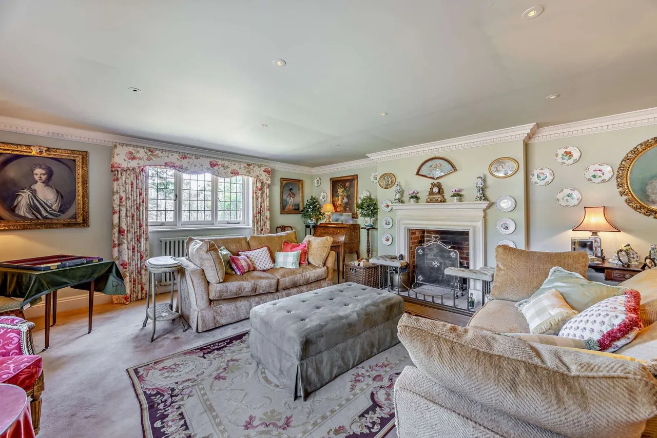 Elmdown, Ramsbury, Marlborough, Wiltshire, SN8 2HL, photo 2