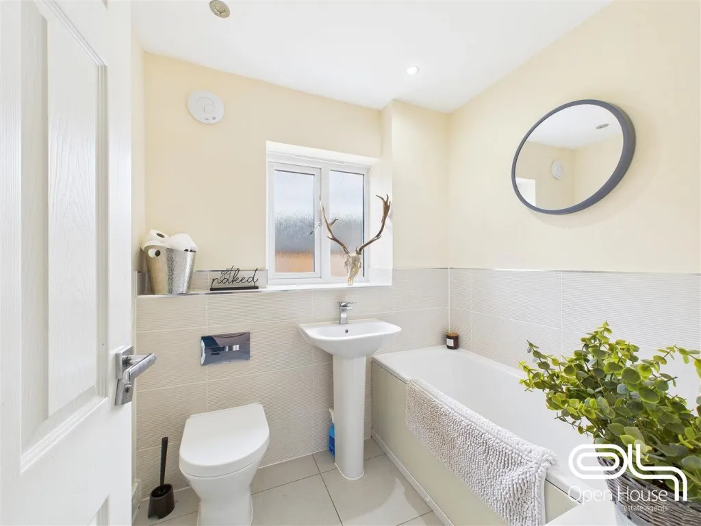 Sergeant Way, Stafford, ST17, photo 17