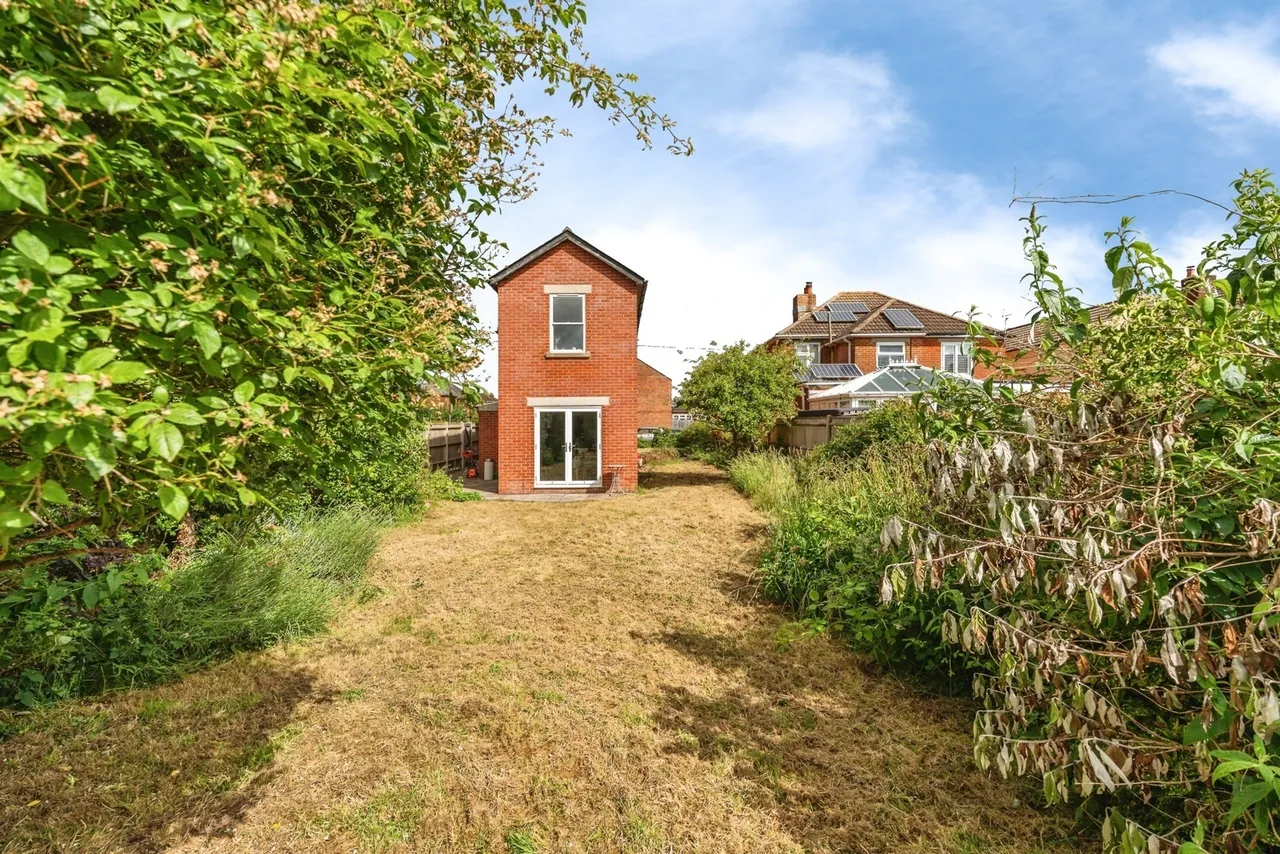 Downs Park Avenue, Totton, SO40, photo 2