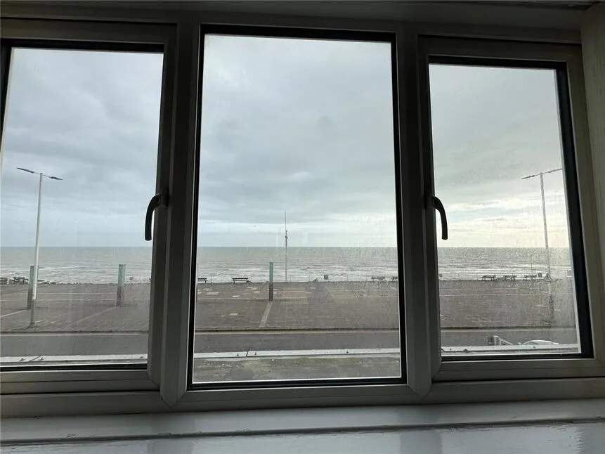 Marine Court, St. Leonards-on-Sea, East Sussex, TN38, photo 10