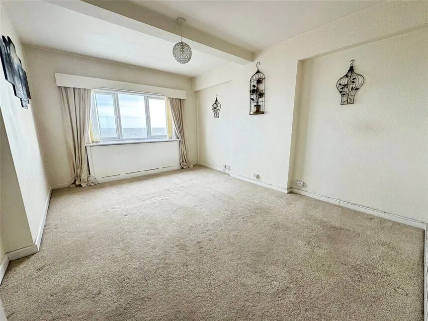 Marine Court, St. Leonards-on-Sea, East Sussex, TN38, photo 7