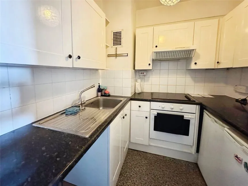 Marine Court, St. Leonards-on-Sea, East Sussex, TN38, photo 5