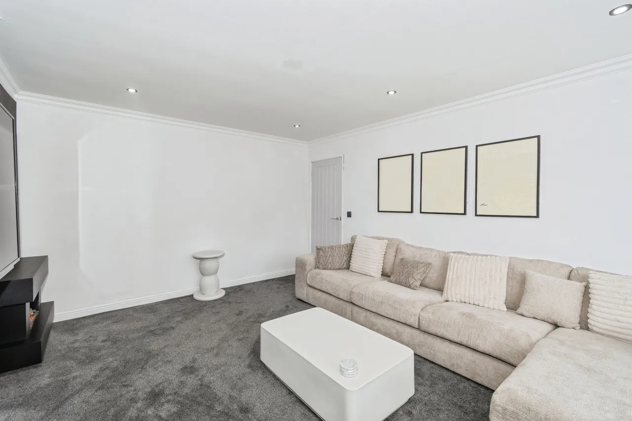 Deerstone Road, Nelson, BB9, photo 6