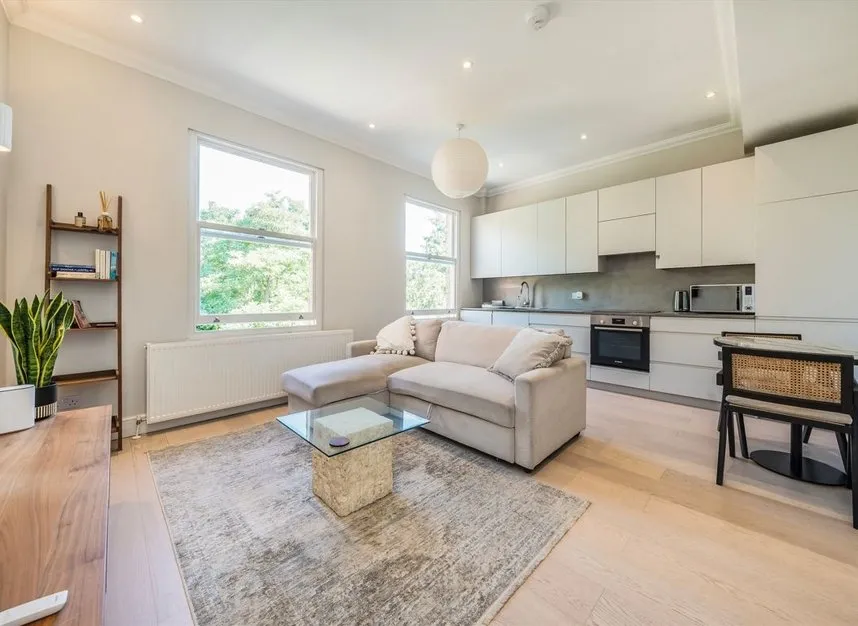 Madeley Road, Ealing, W5, photo 2