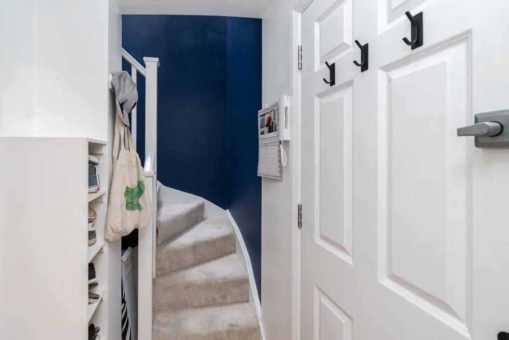 South Street, Dorking, RH4, photo 6