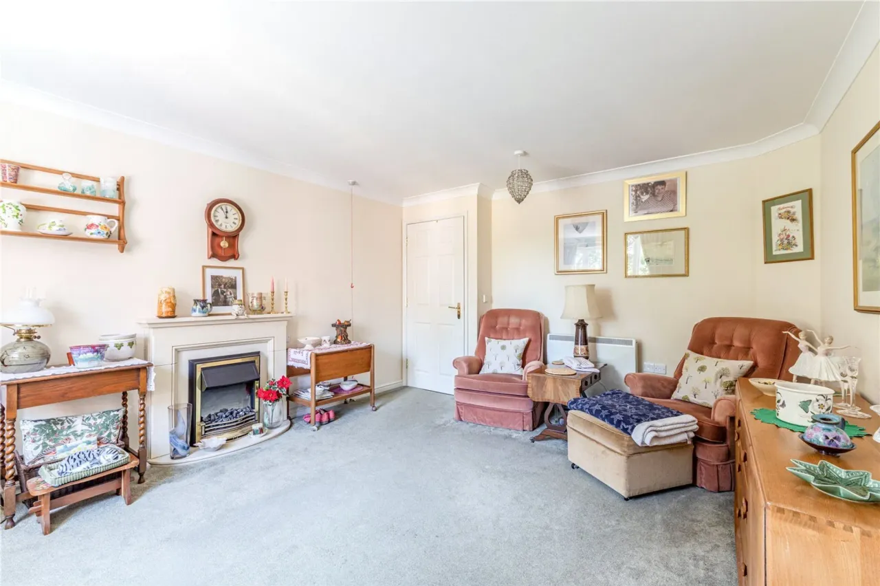 Oyster Lane, Byfleet, West Byfleet, S..., photo 3