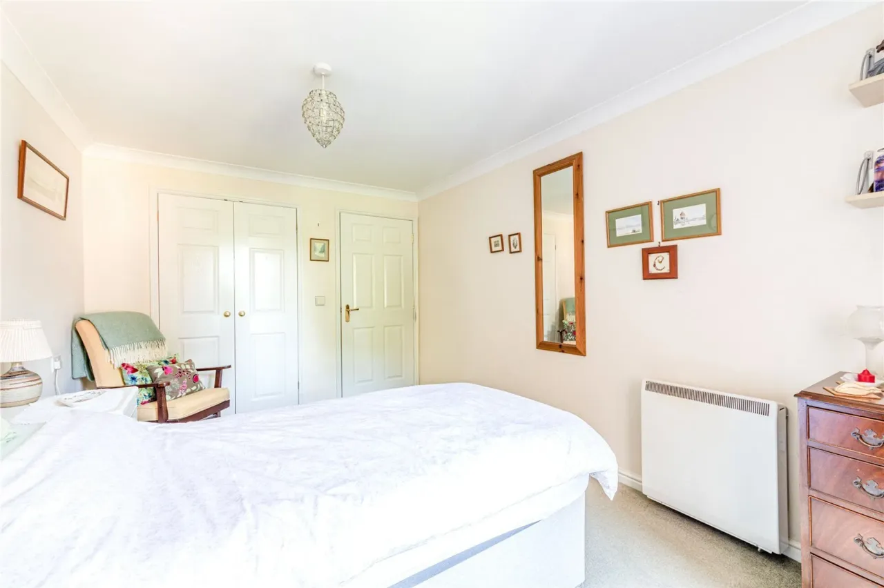 Oyster Lane, Byfleet, West Byfleet, S..., photo 7