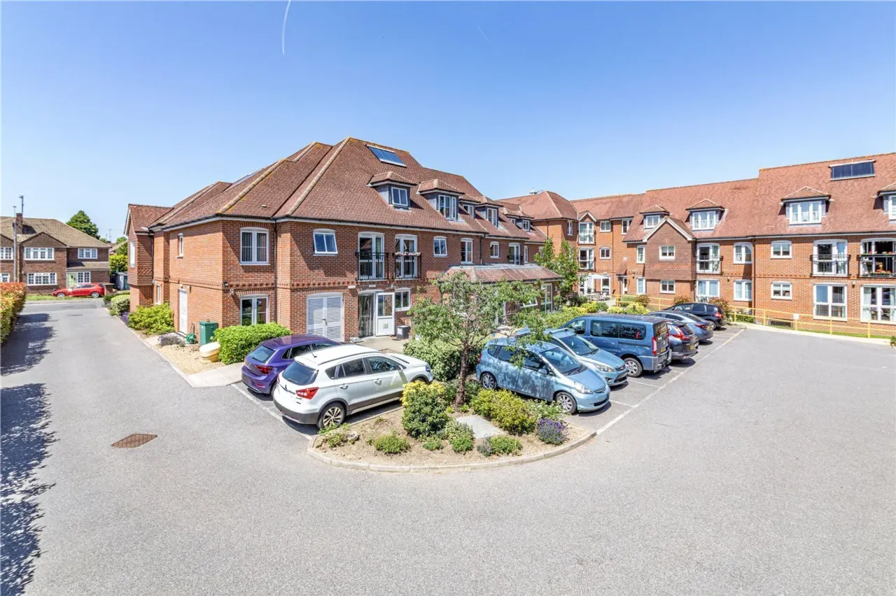 Oyster Lane, Byfleet, West Byfleet, S..., photo 13