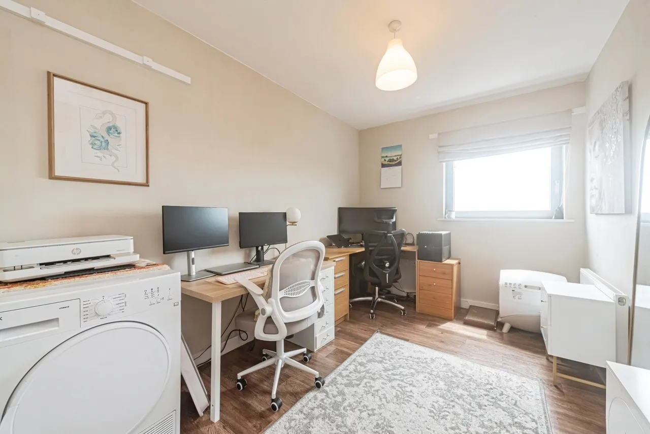 Priestley Road, Basingstoke, RG24, photo 5