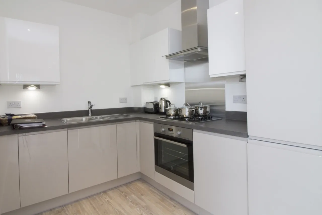Hilltop Avenue, Harlesden, NW10, photo 3