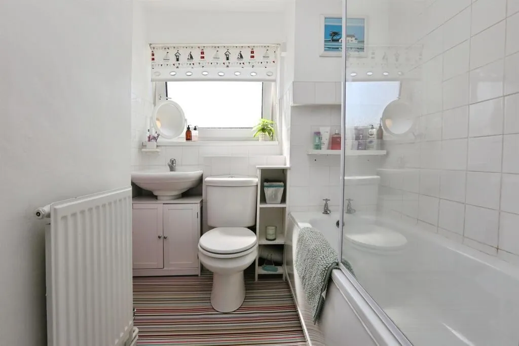 Thornhill, SO19, photo 10