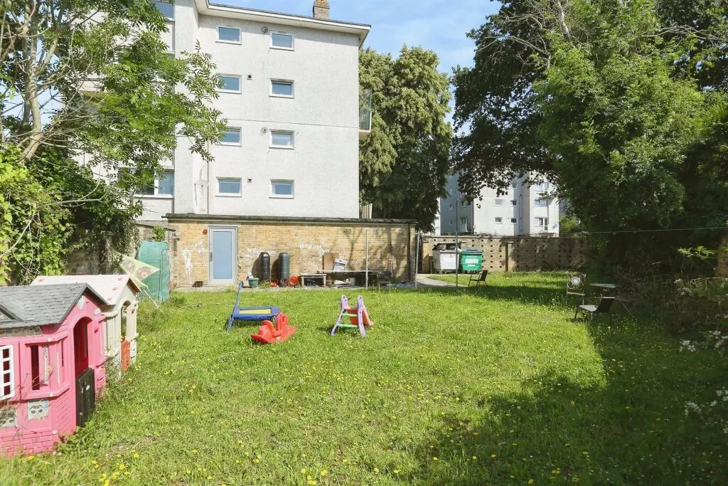 Thornhill, SO19, photo 13