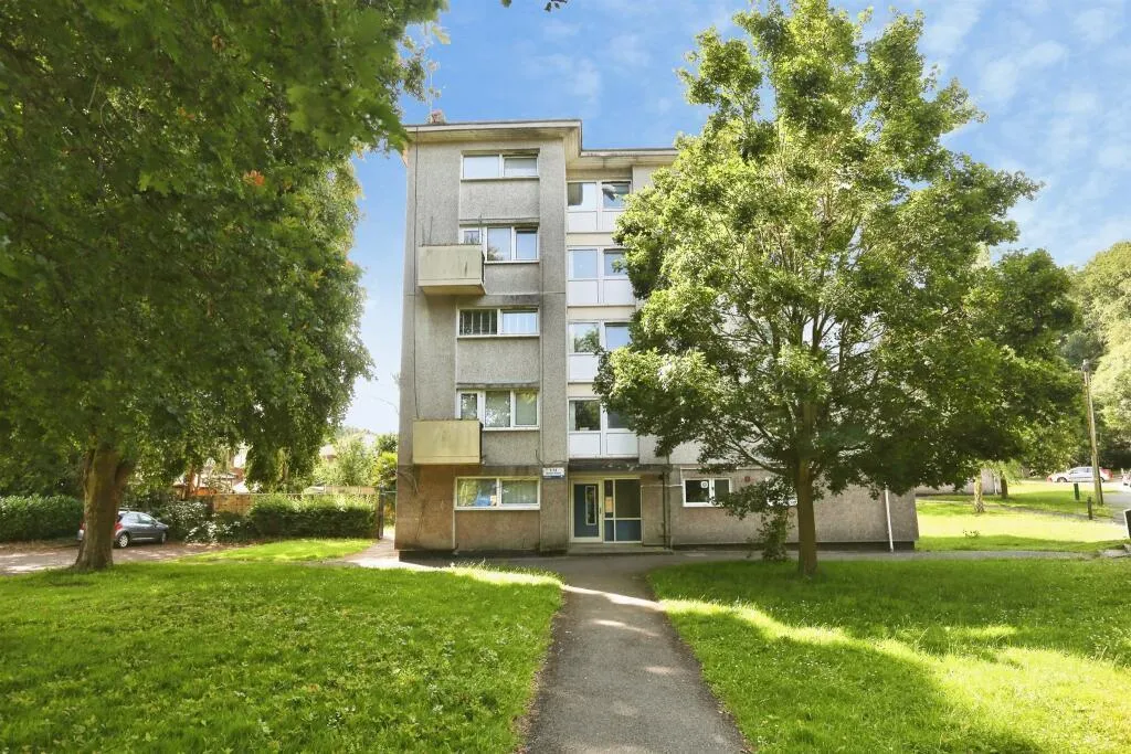 2 bed flat to rent, Thornhill, SO19