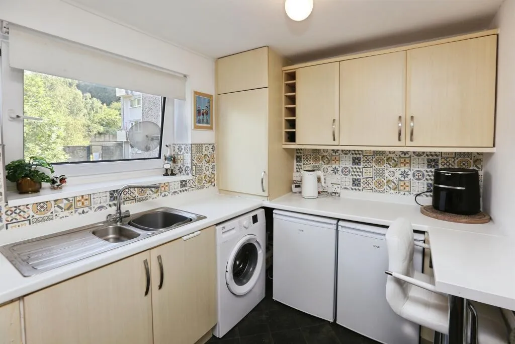 Thornhill, SO19, photo 5