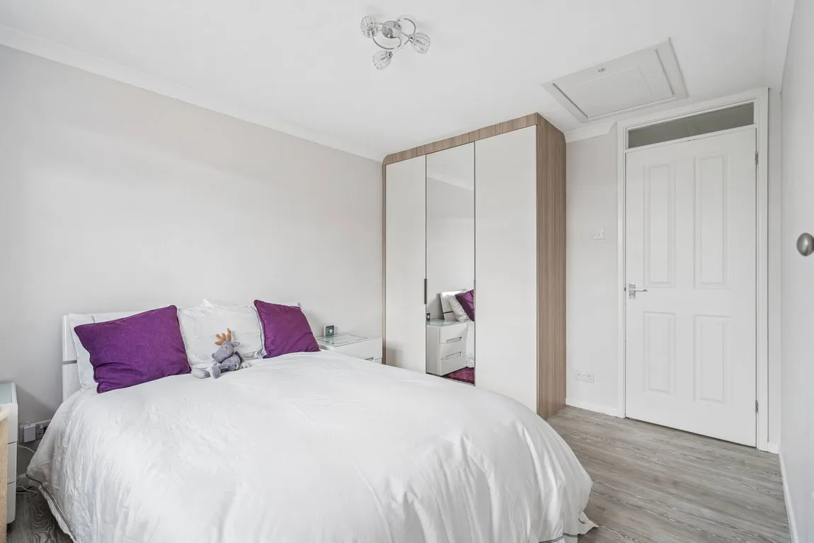 Springwell Avenue, Mill End, WD3, photo 9