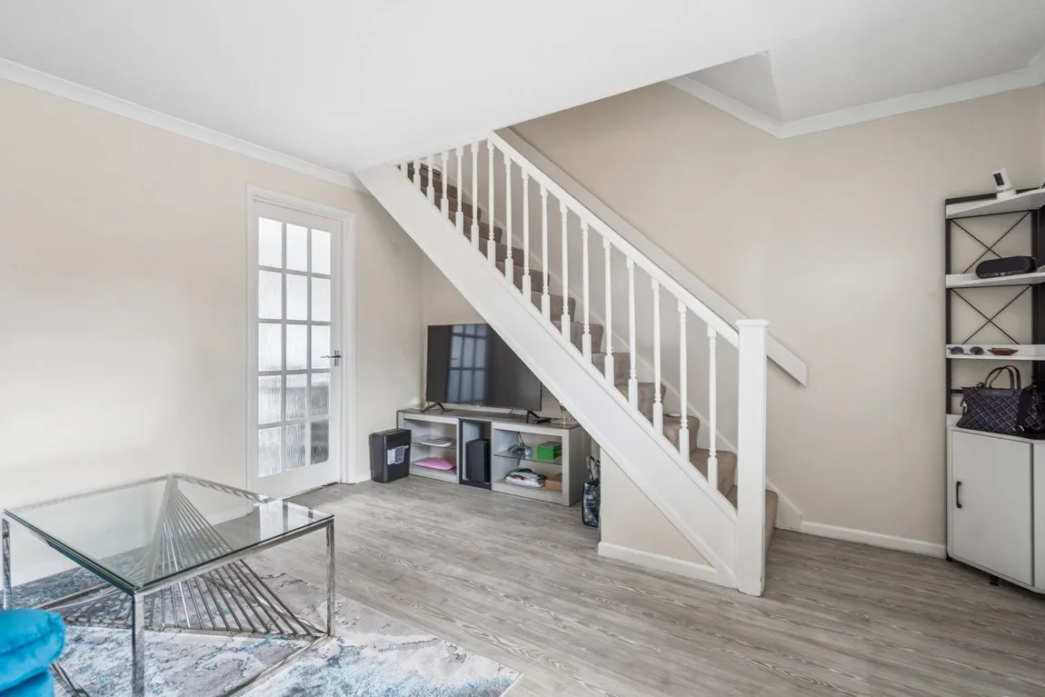 Springwell Avenue, Mill End, WD3, photo 4