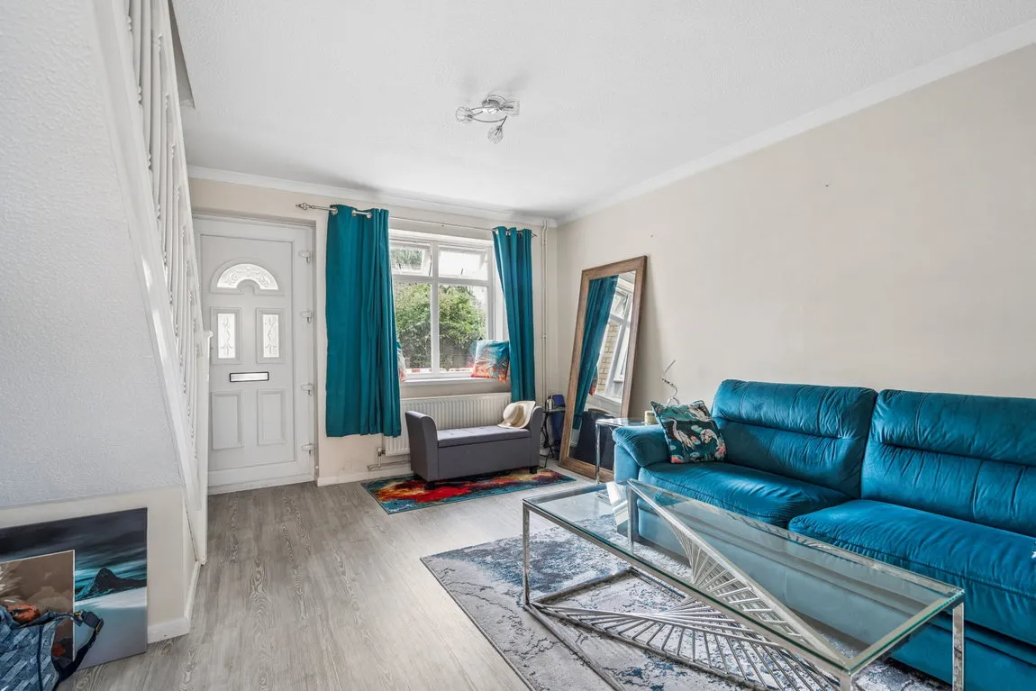Springwell Avenue, Mill End, WD3, photo 2