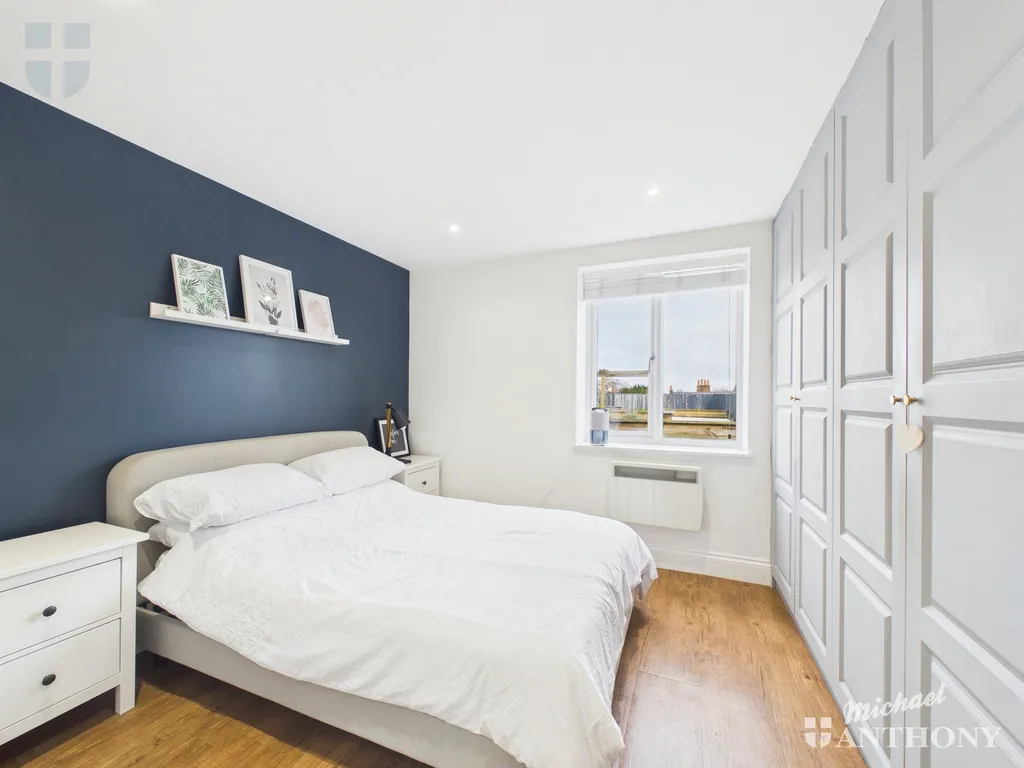, 70 Walton Street, Aylesbury, HP21 7QP, photo 7