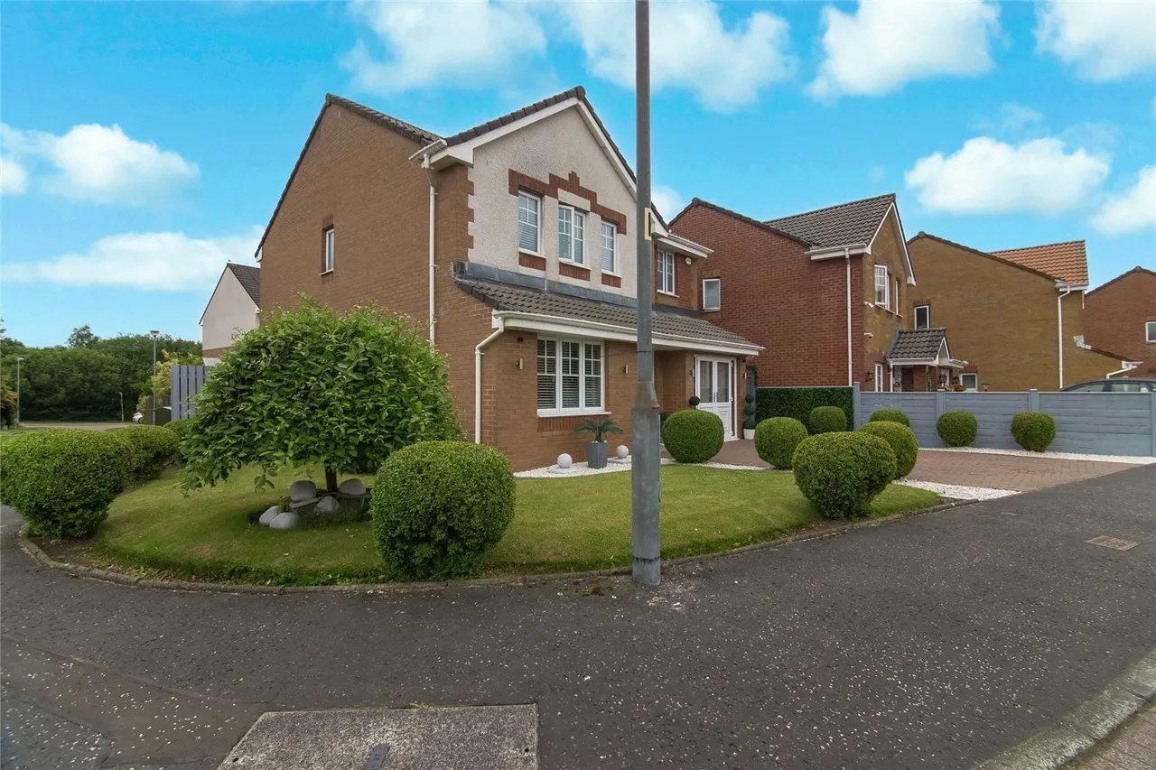 Bernisdale Gardens, Drumchapel, Glasgow, G15, photo 19