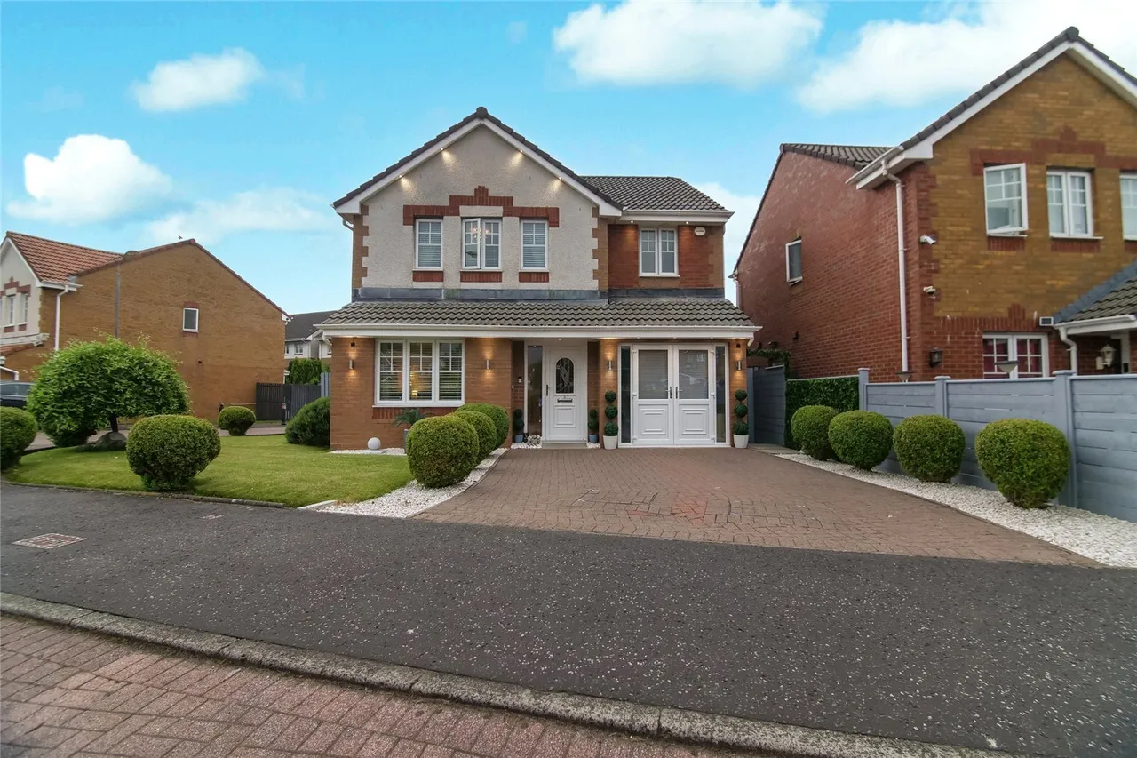4 bed house for sale — Bernisdale Gardens, Drumchapel, Glasgow, G15