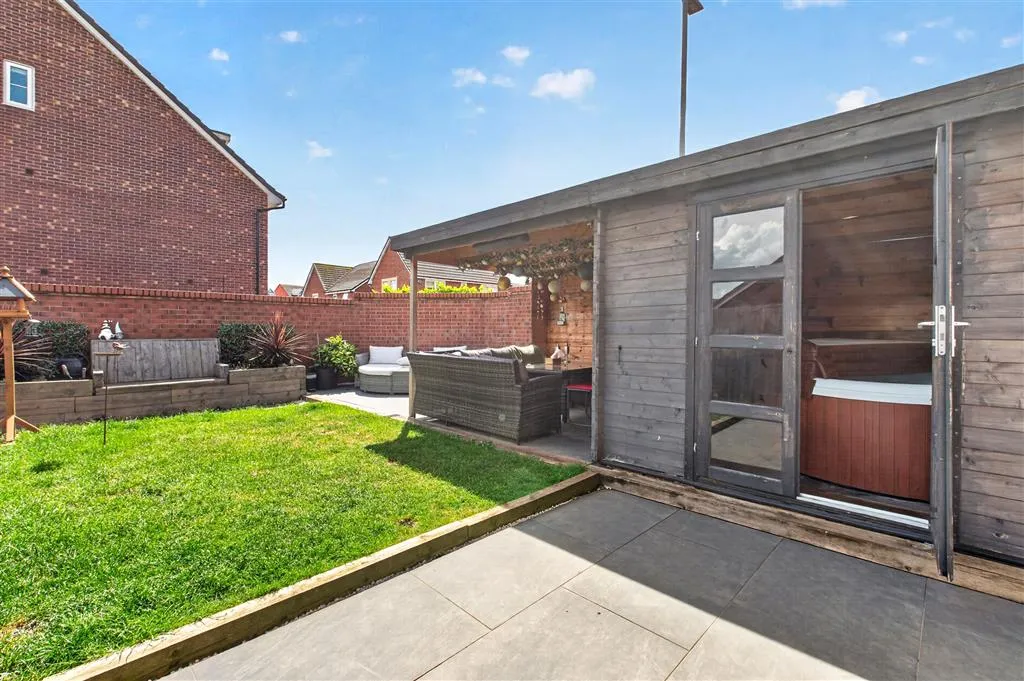 Stratford Place, Bourne, PE10, photo 6