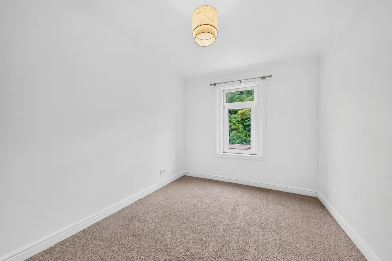 Alyth Crescent, Clarkston, Glasgow, East Renfrewshire, G76, photo 12