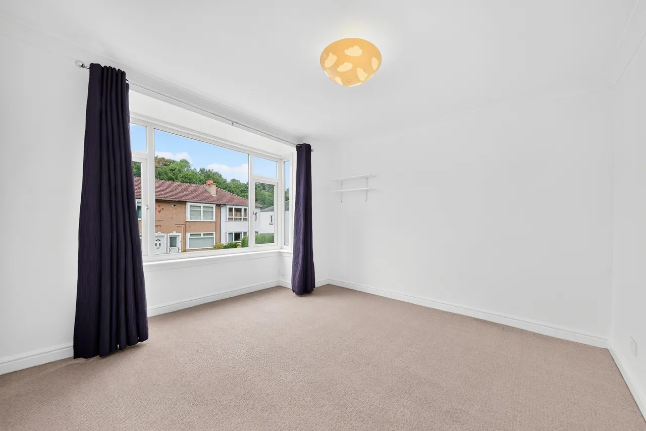 Alyth Crescent, Clarkston, Glasgow, East Renfrewshire, G76, photo 9