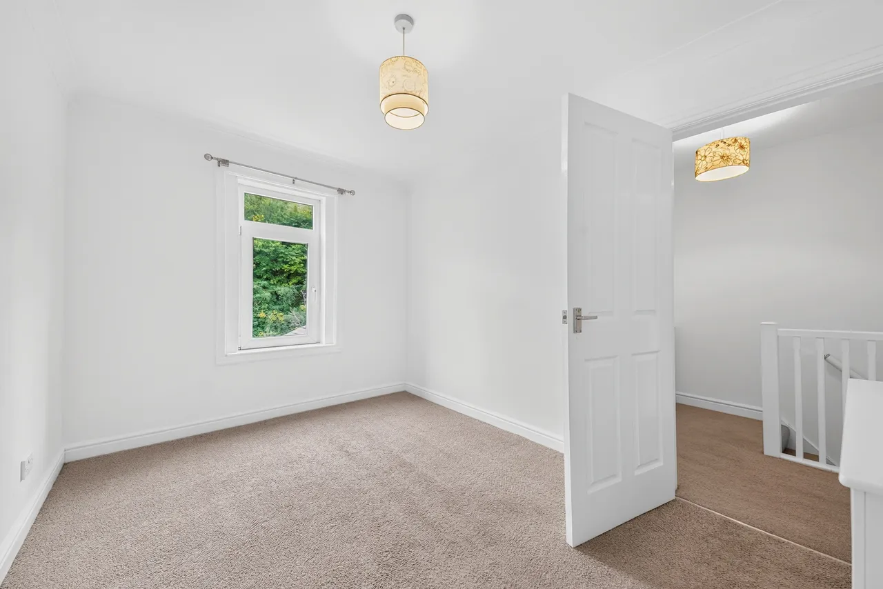 Alyth Crescent, Clarkston, Glasgow, East Renfrewshire, G76, photo 11