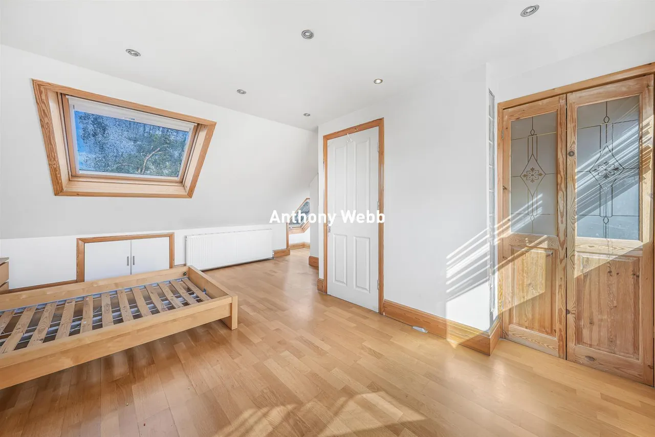 Winchmore Hill Road, Winchmore Hill, N21, photo 21