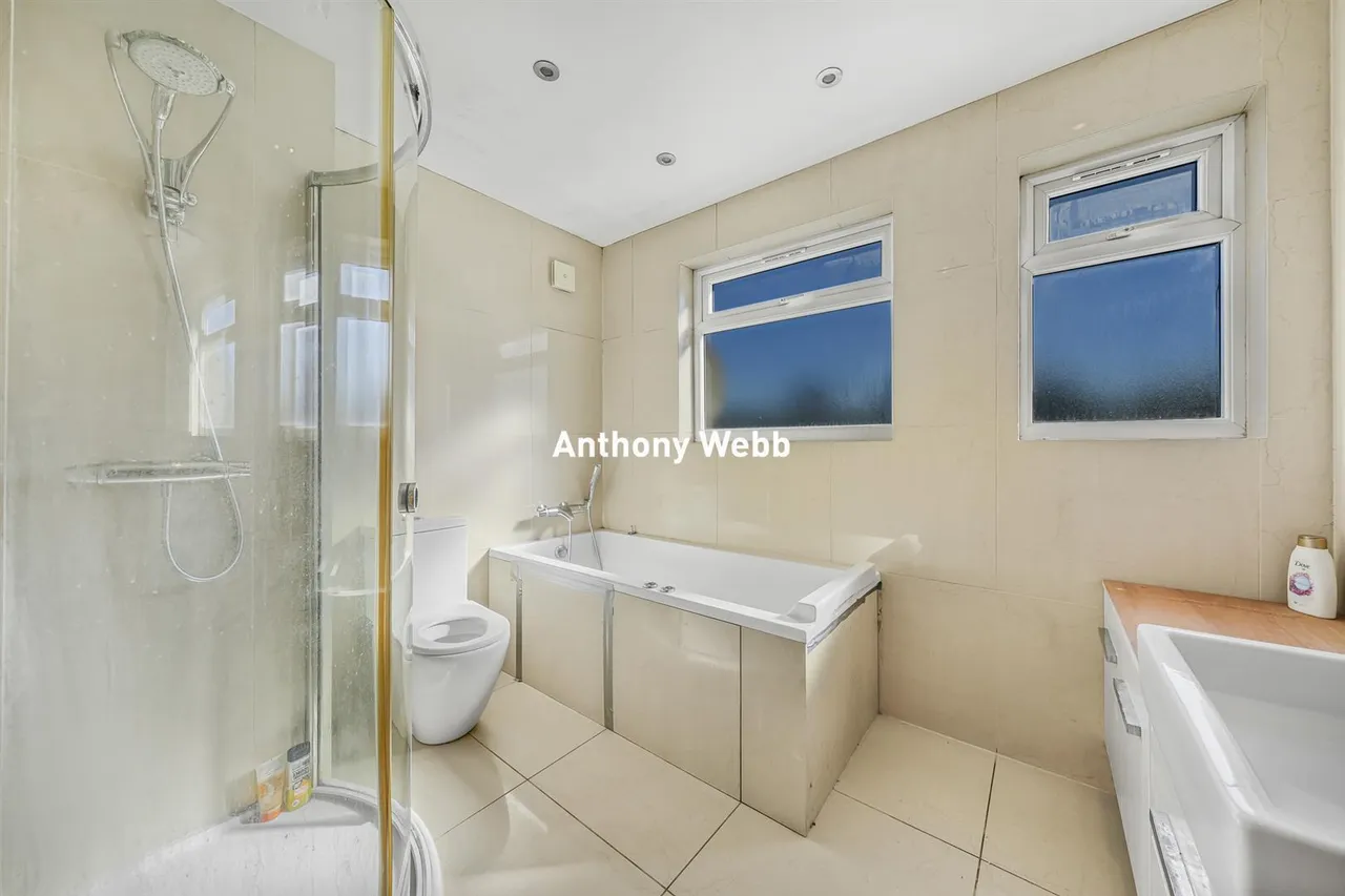 Winchmore Hill Road, Winchmore Hill, N21, photo 18