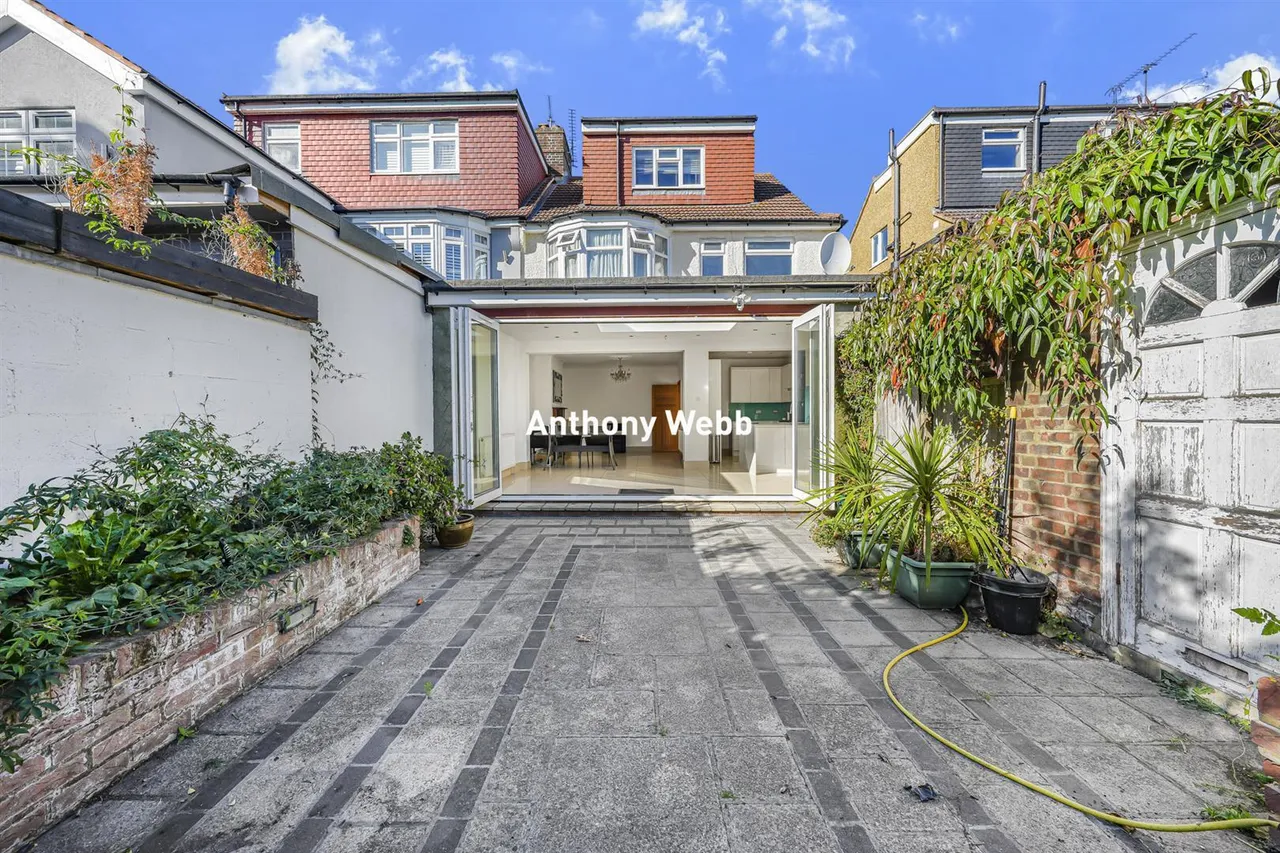 Winchmore Hill Road, Winchmore Hill, N21, photo 22