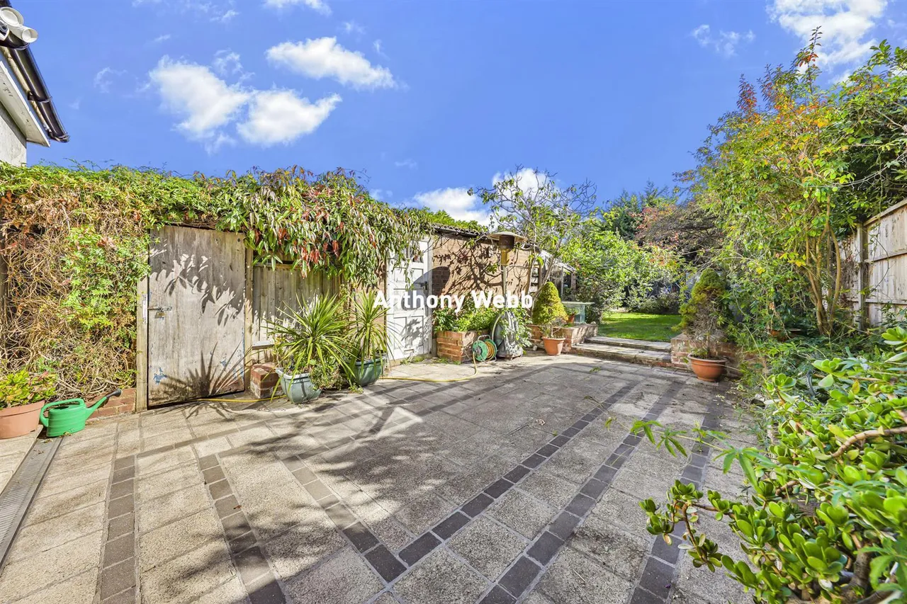 Winchmore Hill Road, Winchmore Hill, N21, photo 23